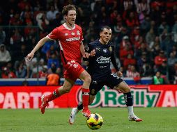 Hugo Camberos le dio el empate a Chivas, y después el autogol que significó la derrota. IMAGO7/A. Hernández