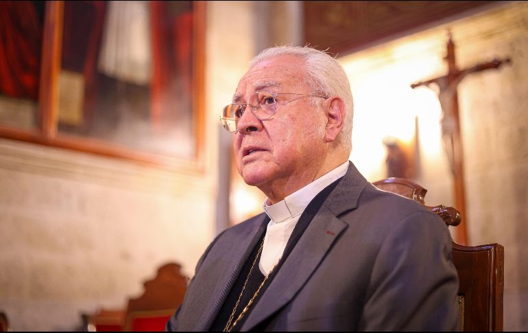 Modificar la Ley de Registro Civil de Jalisco para permitir que los menores de edad puedan cambiar su nombre, su edad y su género en su acta de nacimiento es una aberración, señaló José Francisco Robles Ortega, Cardenal de Guadalajara. EL INFORMADOR / H. Figueroa