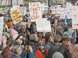 Ciudadanos marcharon en urbes como San Francisco, California. EFE