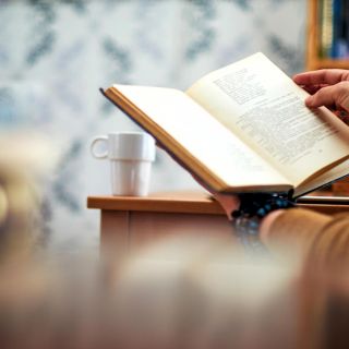 Libros famosos que debes leer sí o sí según la IA