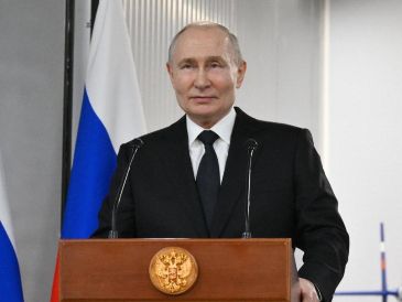 Putin resaltó que la reunión celebrada en la capital saudí estaba dirigida a aumentar la confianza entre Moscú y Washington y a normalizar las relaciones diplomáticas. EFE/ K. KORMILITSYNA