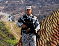 El compromiso de reforzar la seguridad en la frontera de México con Estados Unidos para evitar el tráfico de fentanilo y de migrantes tiene sus desertores. NTX / SUN / ARCHIVO