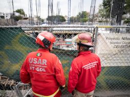 Fueron evacuadas 120 personas, entre ellos trabajadores de obra negra y personal administrativo.CORTESÍA