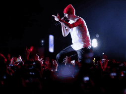 Una vez Tyler y Nick aparecieron, los gritos de los 64 mil jóvenes estallaron, destrozaron el silencio. EFE / ARCHIVO