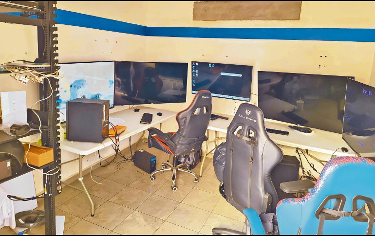 Desde este cuarto de la Comisaría de Teocaltiche, el crimen organizado operaba el sistema de videovigilancia. Tenía información privilegiada de las autoridades y del municipio. ESPECIAL