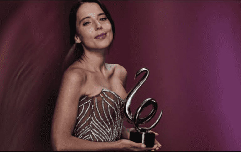 Majo Aguilar celebra su triunfo con humildad, pues reconoció que todas las cantantes que estaban en la terna merecían el galardón. INSTAGRAM/premiolonuestro