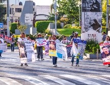 El contingente partió alrededor de las 17:30 horas del cruce de las avenidas Vallarta y Chapultepec con dirección al Palacio de Gobierno. EL INFORMADOR/ A. Navarro.
