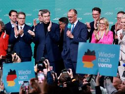 El bloque conservador liderado por Friedrich Merz ha ganado las elecciones legislativas alemanas de este domingo con el 28.5 % de los votos, al completarse el recuento preliminar de 296 de los 299 distritos electorales. EFE / H. HANSCHKE