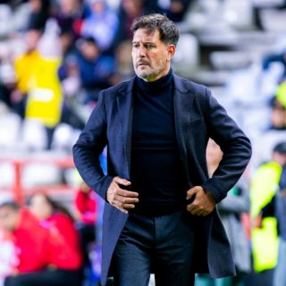 Revelan quiénes podrían reemplazar a Gustavo Lema como DT de Pumas