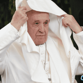 ¿Cuál es el protocolo funerario cuando fallece un papa?