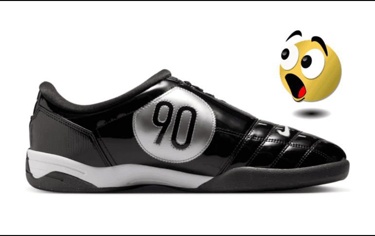 Los Total 90 están de vuelta y listos para la calle con el estilo de fútbol auténtico. NIKE