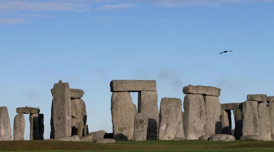 En la actualidad, los arqueólogos están en busca de “depósitos rituales”, que podrían incluir objetos como puntas de flecha de pedernal y dagas.  AP/Alastair Grant