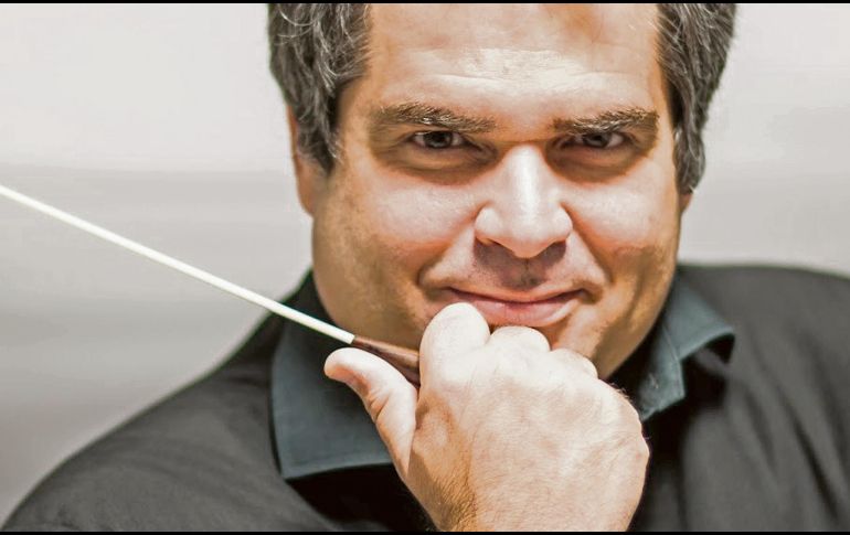 El director Iván del Prado regresa a Guadalajara para dirigir a la OFJ en un programa lleno de virtuosismo. ESPECIAL