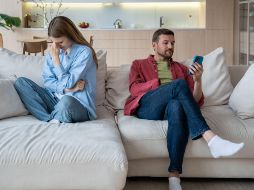 Los narcisistas utilizan la culpa como una herramienta de manipulación, con frases como 