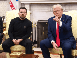 Donald Trump y Volodímir Zelenski tuvieron una reunión el día de hoy en medio de las negociaciones para acabar el conflicto entre Rusia y Ucrania. EFE / EPA / JIM LO SCALZO / POOL