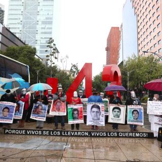 Forman nuevo equipo de investigación para caso Ayotzinapa con apoyo tecnológico