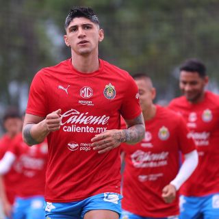 Chivas y Pumas llegan necesitados de puntos