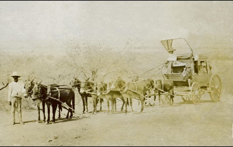 El Consulado inauguró en 1797 un servicio de coches y diligencias tiradas por mulas entre Guadalajara y la Ciudad de México. CORTESÍA/Fototeca del MRG
