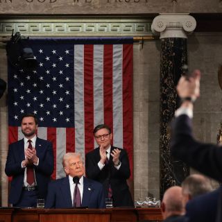 Trump pide al Congreso que apruebe un recorte de impuestos "para todos"