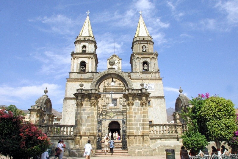 Basílica de Nuestra Señora del Rosario, en Talpa de Allende. EL INFORMADOR / ARCHIVO