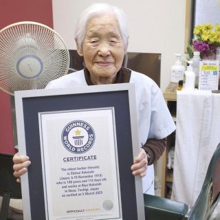 Shitsui Hakoishi, la barbera más longeva del mundo