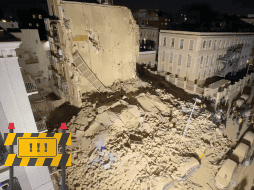 Afirman que, antes del derrumbe, el edificio estaba en profunda remodelación y antes habría sido evacuado. ESPECIAL/X