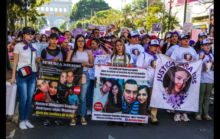 Miles de mujeres de todas las edades, se reunieron en Guadalajara para manifestarse por la violencia de género en el marco del 8M. EL INFORMADOR/ A. Navarro.