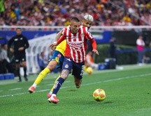 El Piojo Alvarado estuvo cerca de anotar un gol olímpico, pero después estuvo errático enlas jugadas. EL INFORMADOR/H. Figueroa