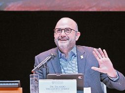 Ricardo Villanueva. El exrector de la Universidad de Guadalajara agradeció el apoyo y la generosidad de la comunidad universitaria durante su gestión. ESPECIAL