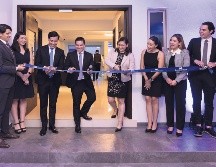 Carlos Díaz, Laura Mercado, Alejandro Aréchiga, Ricardo Ramírez, Diana Temores, Isabel Orozco, Daniela Gómez y Juan Carlos Lozano en la presentación de las nuevas oficinas de Ramírez Palos & Asociados. GENTE BIEN JALISCO