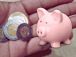 Pese a que los expertos destacan que el endeudamiento se debe a falta de educación financiera, esto no tiene que ver con el estado socioeconómico ni el grado educativo. EL INFORMADOR / O. Álvarez