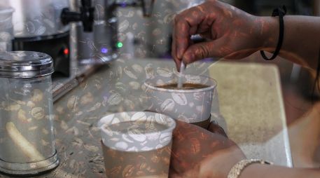 Señalan que el margen de ganancia de las cadenas puede ser entre 300 y 400% por taza. EL INFORMADOR / ARCHIVO