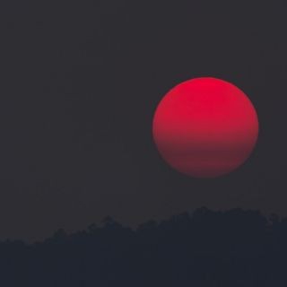 Eclipse lunar 2025: ¿Por qué se pintará de rojo la luna?