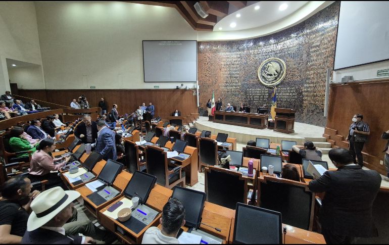 Por unanimidad con 34 votos a favor, el pleno del Congreso local acordó la comparecencia que será para el próximo 19 de marzo a las 11:00 horas en la sede del Legislativo estatal. CORTESÍA