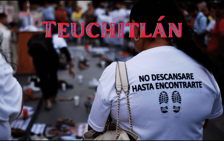 En la Glorieta de las y los desaparecidos, en Guadalajara, se celebró una misa como parte del Luto Nacional por Teuchitlán. EFE/ J. L. De La Cruz
