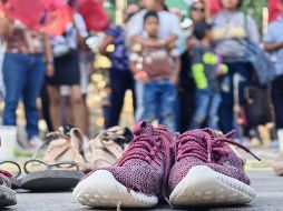 Durante la jornada, asistentes dedicaron un aplauso al colectivo Guerreros Buscadores de Jalisco, quienes hallaron el terreno. SUN/ E. Hernández.