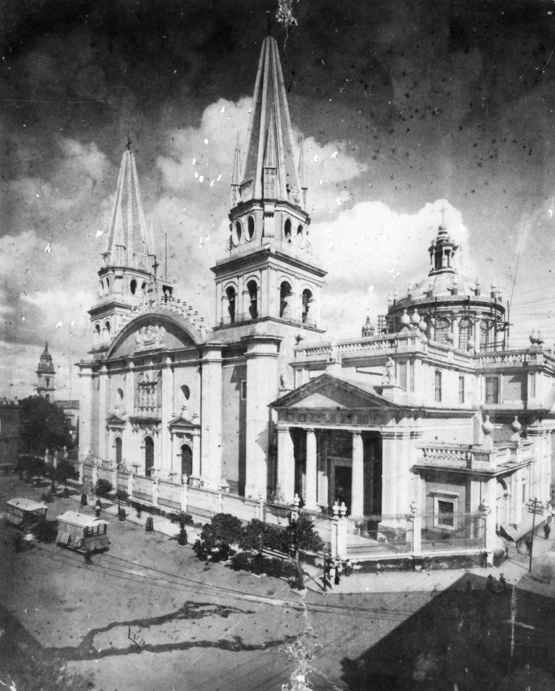 Catedral con su atrio. EL INFORMADOR/ARCHIVO&nbsp;