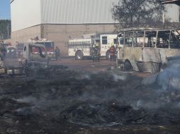 Alrededor de las 14:00 horas se reportó el siniestro, mismo que personal de Protección Civil y Bomberos de Zapopan controlaron cerca de una hora después. CORTESÍA / PC y Bomberos de Zapopan