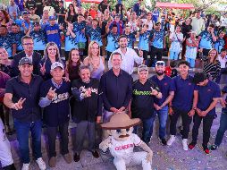 El equipo albiazul recibió un cálido reconocimiento por parte del presidente de Zapopan. EL INFORMADOR/ H. FIGUEROA.