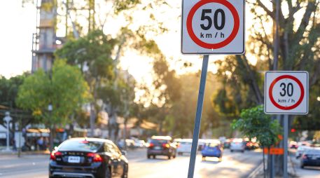 En el AMG hay 67 radares de velocidad distribuidos en seis municipios: 33 se ubican en Zapopan, 16 en Guadalajara, ocho en San Pedro Tlaquepaque, cuatro en Tonalá, cuatro en Tlajomulco de Zúñiga y dos en El Salto. EL INFORMADOR / ARCHIVO