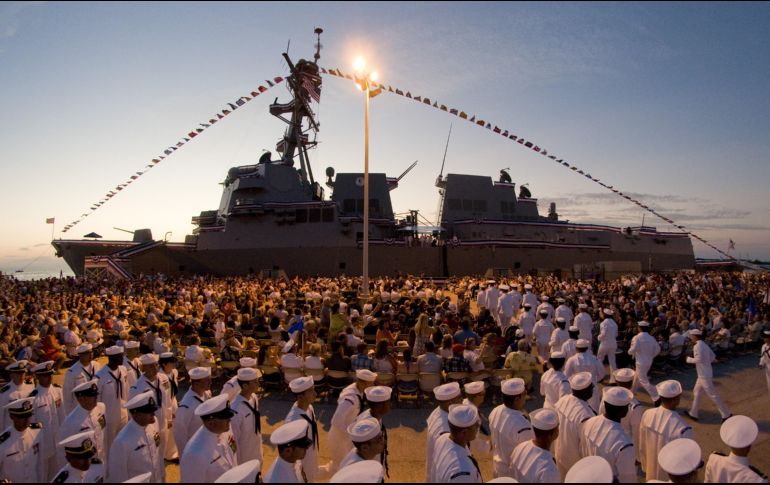 Destructor USS Spruance: Estados Unidos apoya sus labores de vigilancia al sur de su frontera con buques de guerra en ambas costas. AFP/US Navy