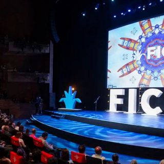 Jis da vida al cartel del 40° FICG con un enigmático centauro