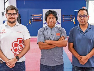 Miguel Zúñiga (izq.), José Refugio Hernández (centro) y Abraham Hernández (der.) comparten su entusiasmo por la llegada de este evento. EL INFORMADOR/A. Navarro