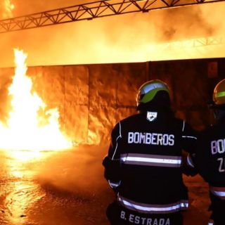 Tres incendios movilizan bomberos en Zapopan