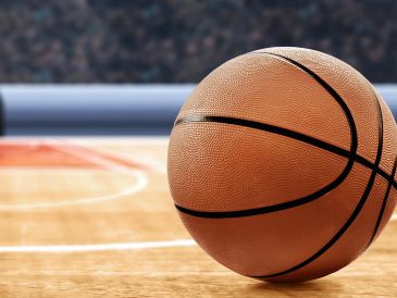 La nacida en Lubbock, Texas, anunció que defenderá la camiseta de Universidad de Oklahoma en la National Collegiate Athletic Association (NCAA). ESPECIAL / CANVA