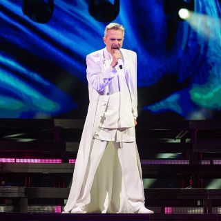 Miguel Bosé brinda concierto a beneficencia en el Museo Cabañas