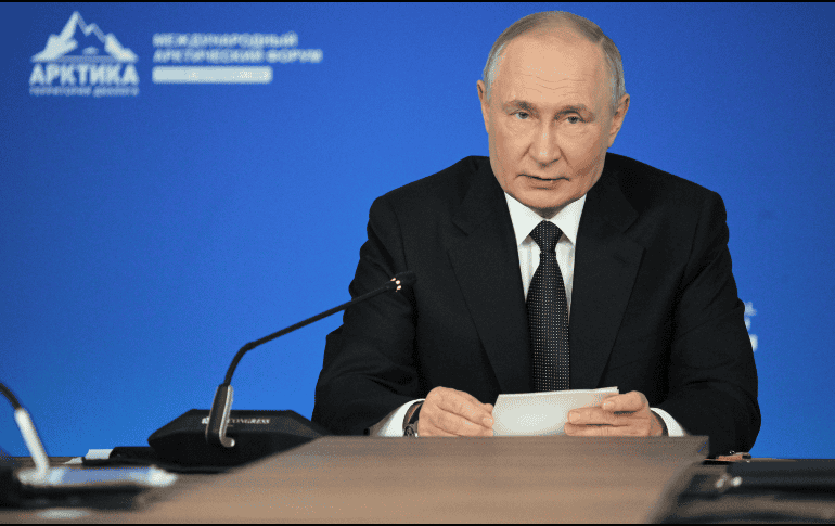 Vladímir Putin, presidente de Rusia, en la sesión plenaria del foro 