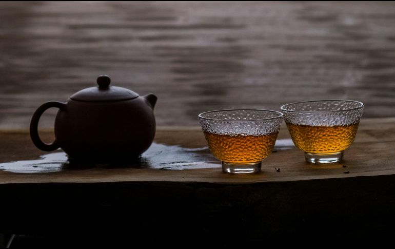 Tomar té de tila diariamente puede tener estos efectos. UNSPLASH / SERGEY N