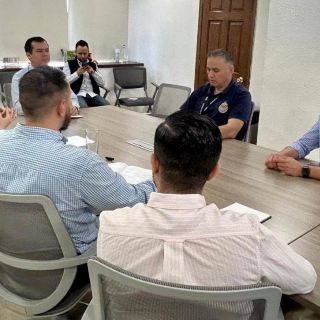 Apuestan por restringir el paso de taxis sin pasajeros al estadio Akron