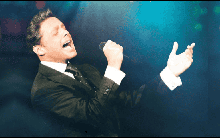 Durante una gira, Luis Miguel dedicó otra canción a Paloma Cuevas, pronunciando su nombre repetidas veces. ESPECIAL